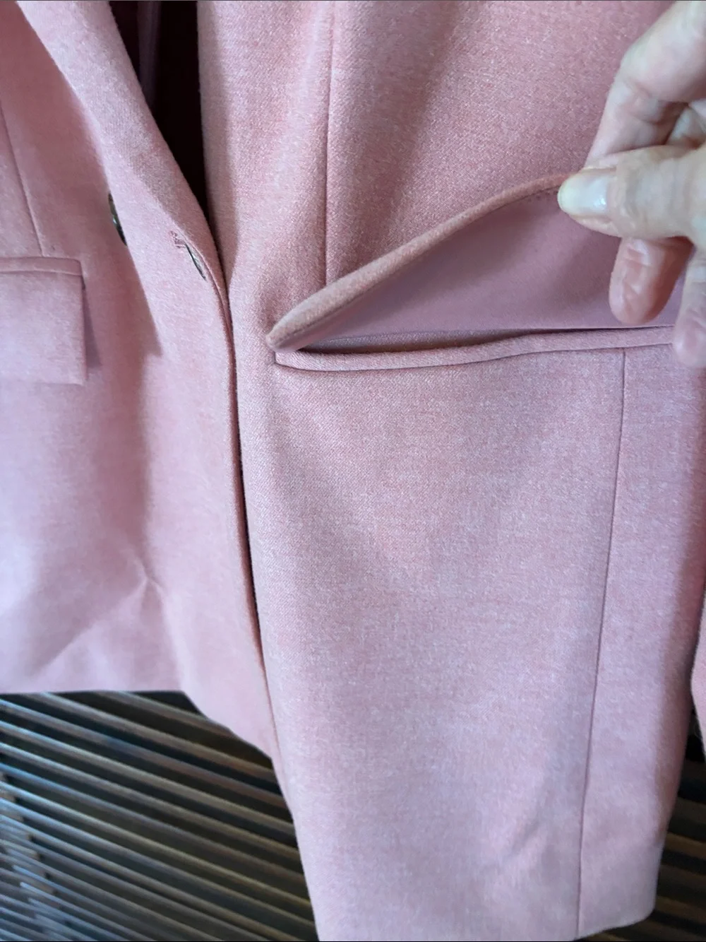 🎉NEW LISTING!🎉LOFT Coral Pink Double-Breasted Long Blazer